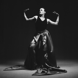 Molly Mogul – A Bouquet of Hopes and Dreams